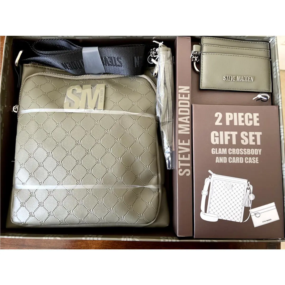 Steve Madden Olive Gree Crossbody Bag and Card Case 2 PC Gift Set