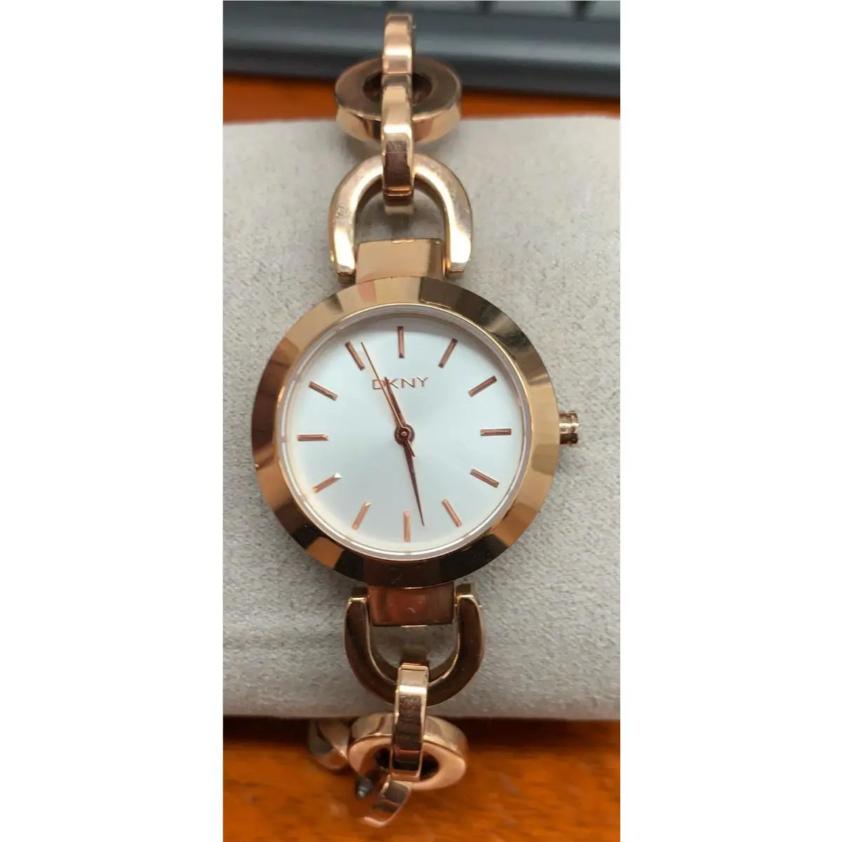 Dkny Women`s Stanhope Silver Dial Rose Gold Stainless Steel Watch NY2135