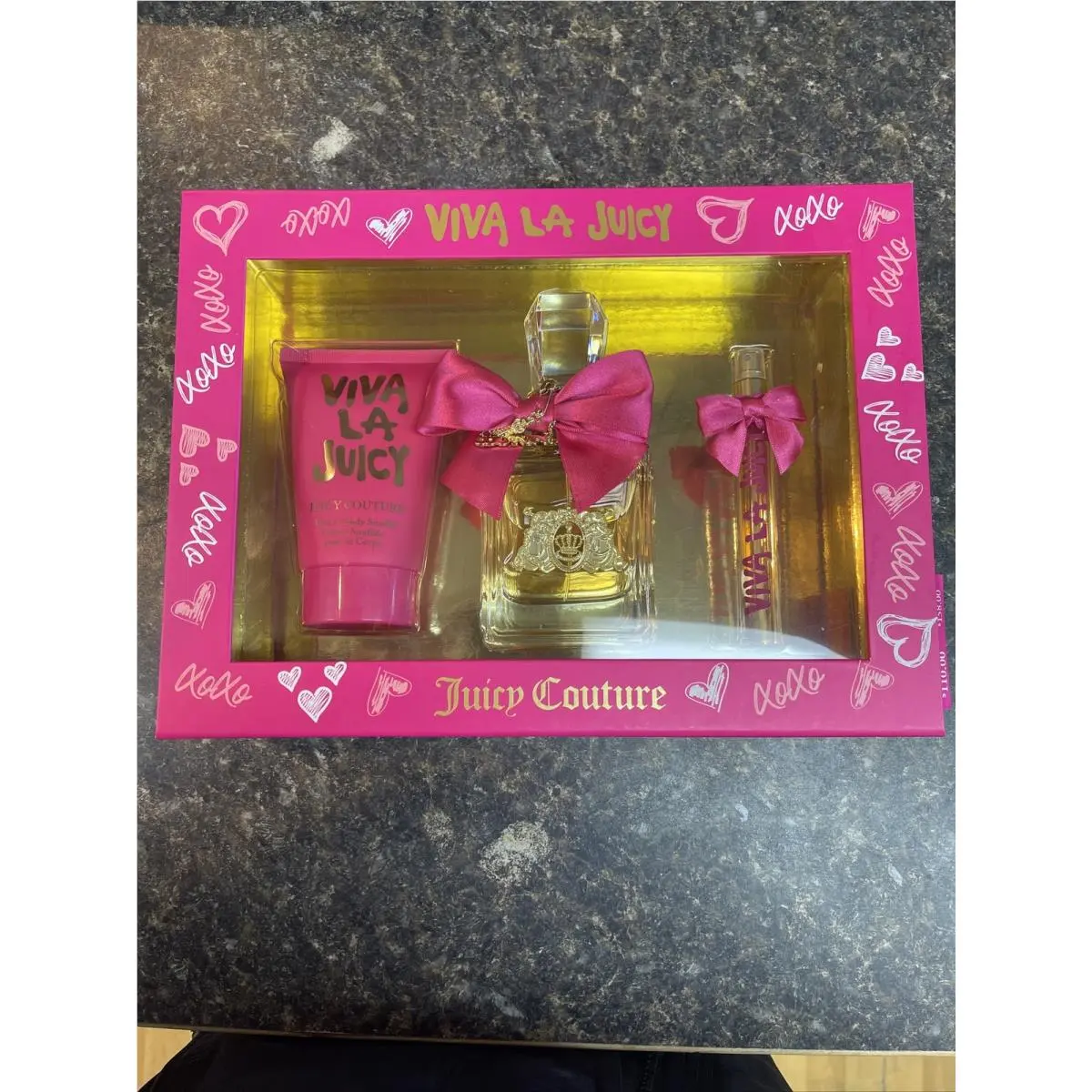 Viva La Juicy Eau de Parfum Spray Gift Set by Juicy Couture