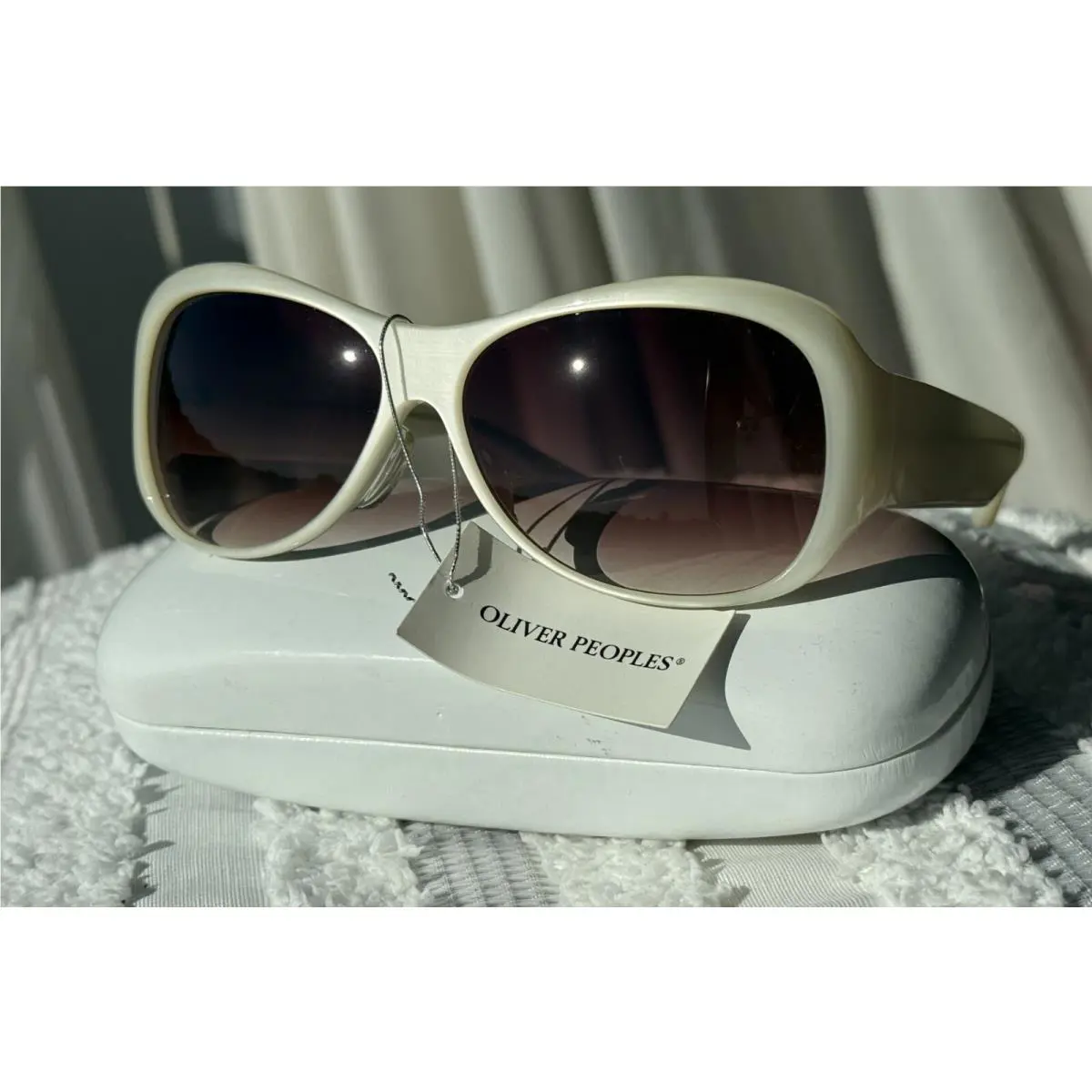 Oliver Peoples Viking IS + Ivory White Frame + Bronze Gradient Lenses