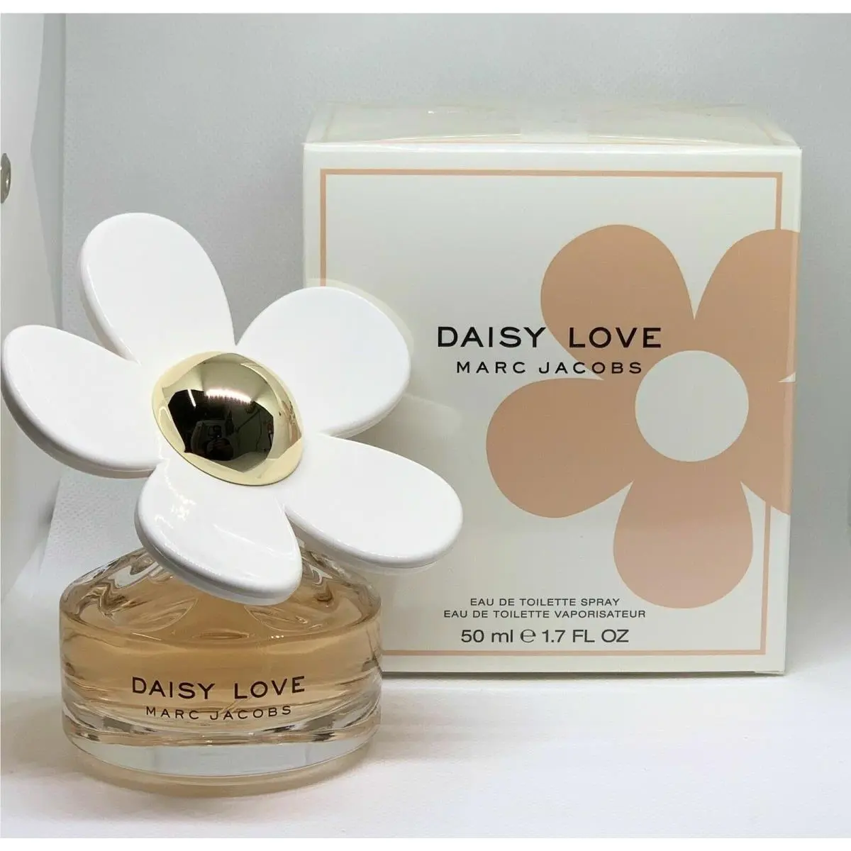 Daisy Love by Marc Jacobs 1.7oz /50ml Eau De Toilette Spray For Women