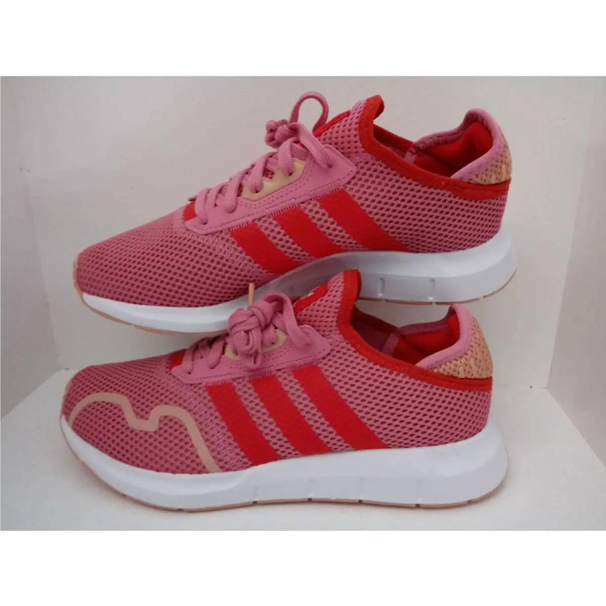 Adidas shoes - adidas Swift Run x j - Q47123 - ROSTON/AMBLUS/RED 13