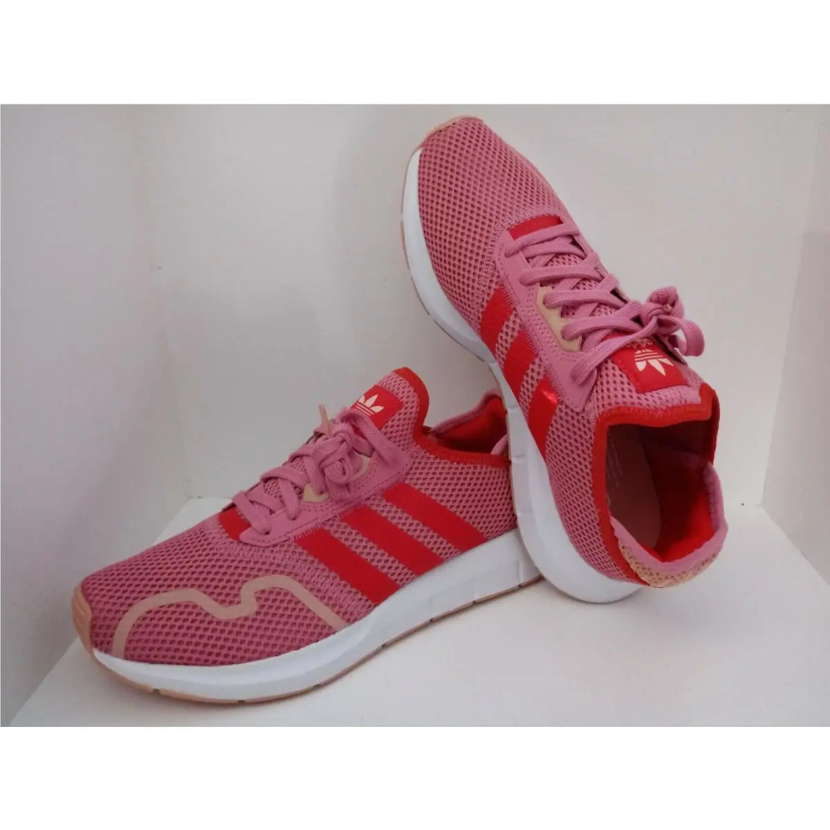 Adidas shoes - adidas Swift Run x j - Q47123 - ROSTON/AMBLUS/RED 15