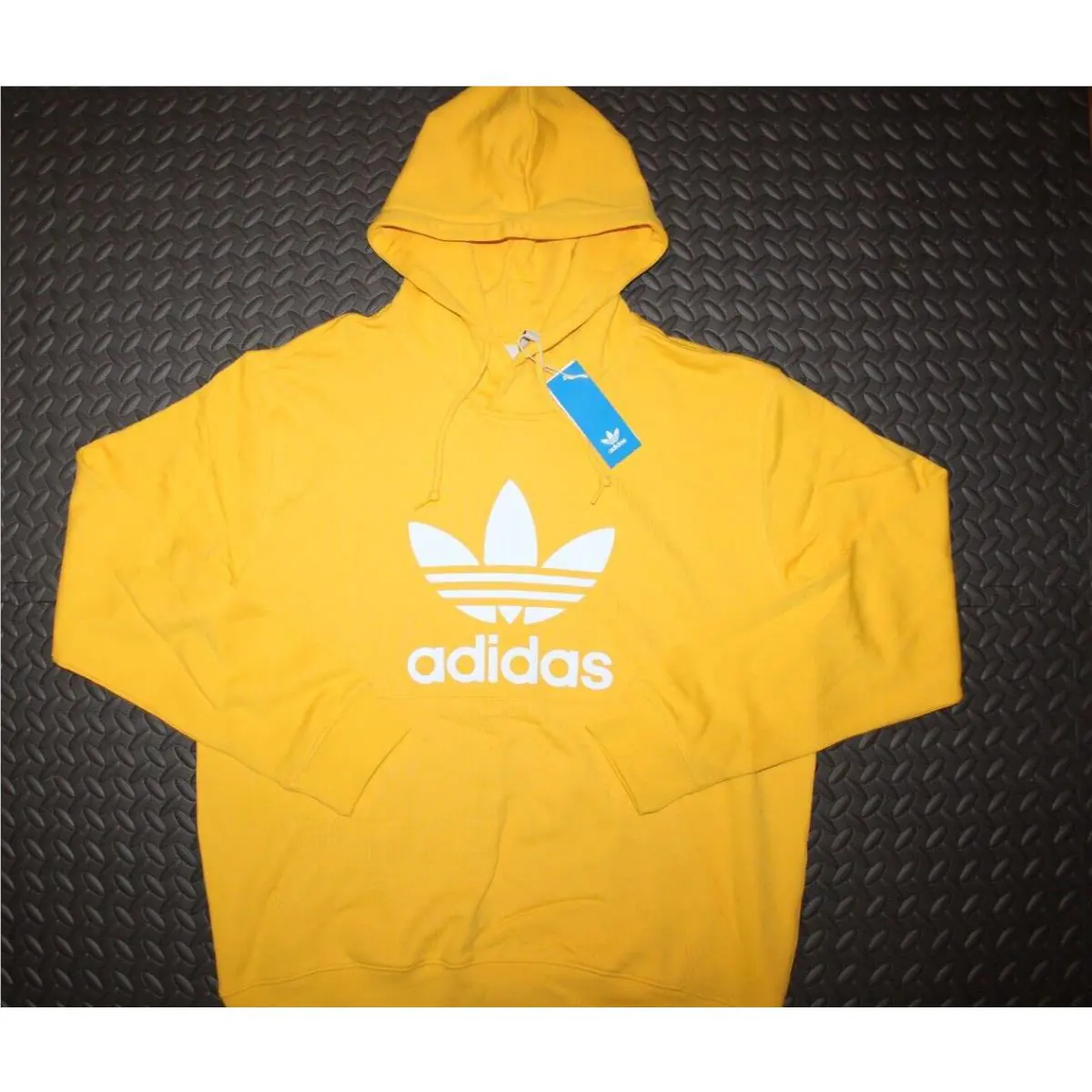 Adidas clothing - Gold 4
