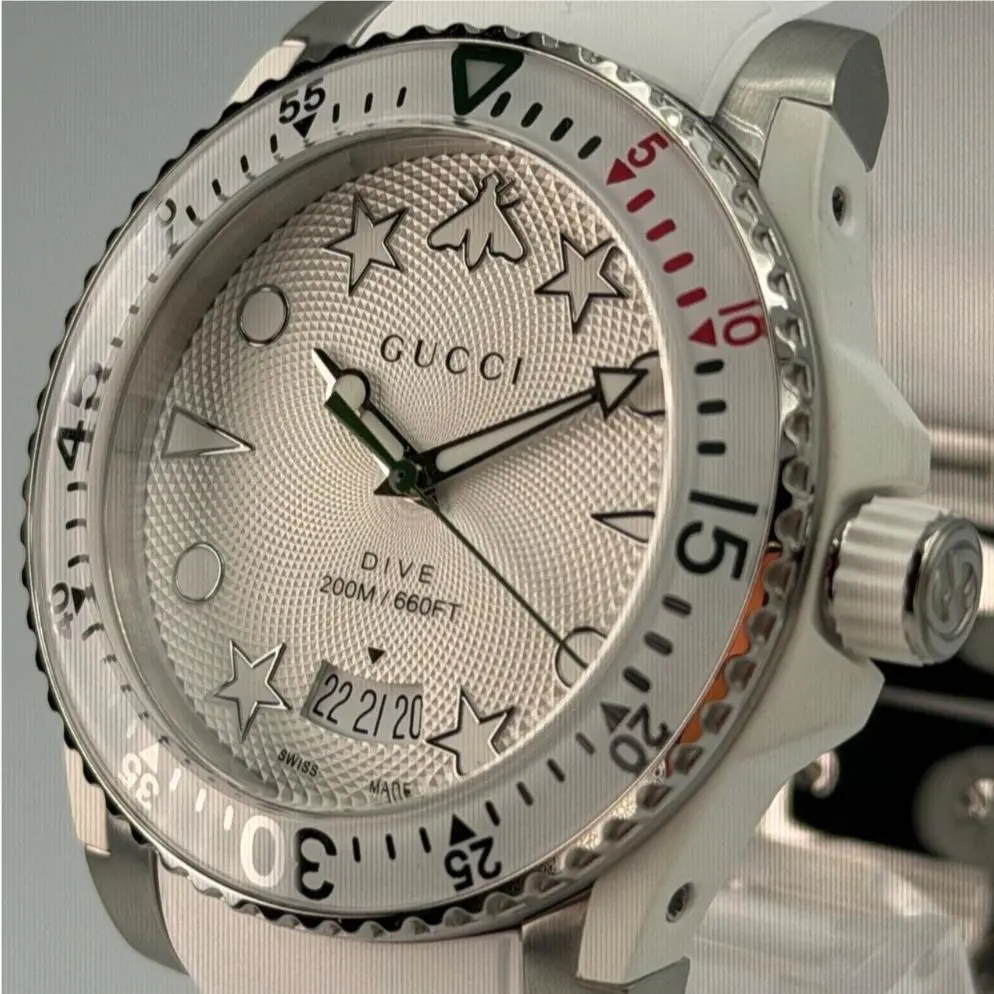 Gucci YA136337 Unisex Dive White Wristwatch 40mm