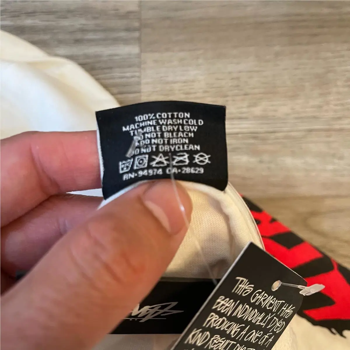 Stussy  clothing - Stussy Bob Marley Collaboration 2018 L/S Tee - White (UPC: 191043516419) 5