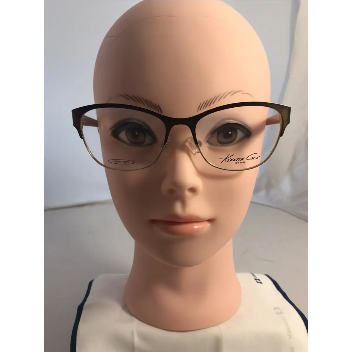Eyeglass Frame  KC226 col047 53 16 140 by Kenneth Cole