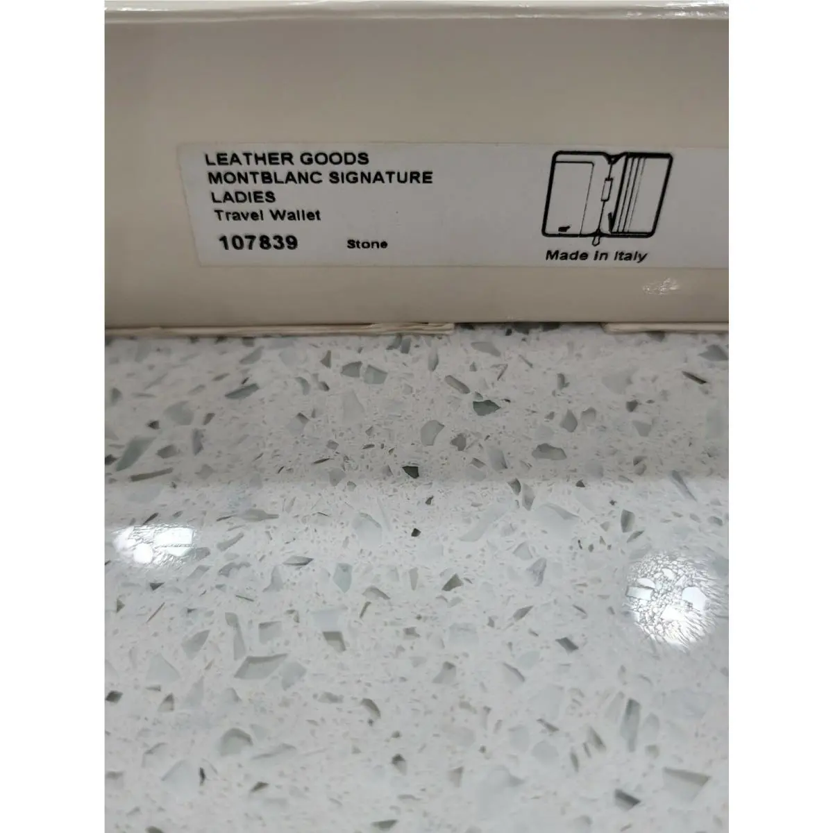 107839 Montblanc/signature Stone/wallet Long 12 Partitions