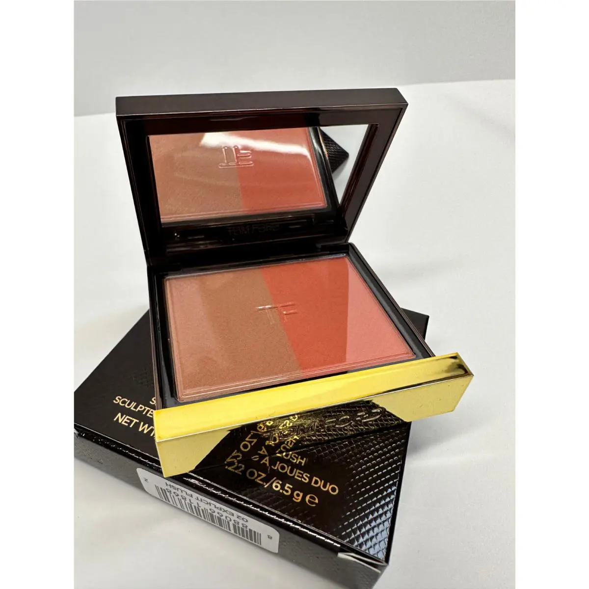 - Shade and Illuminate Blush EXPLICIT FLUSH by Tom Ford