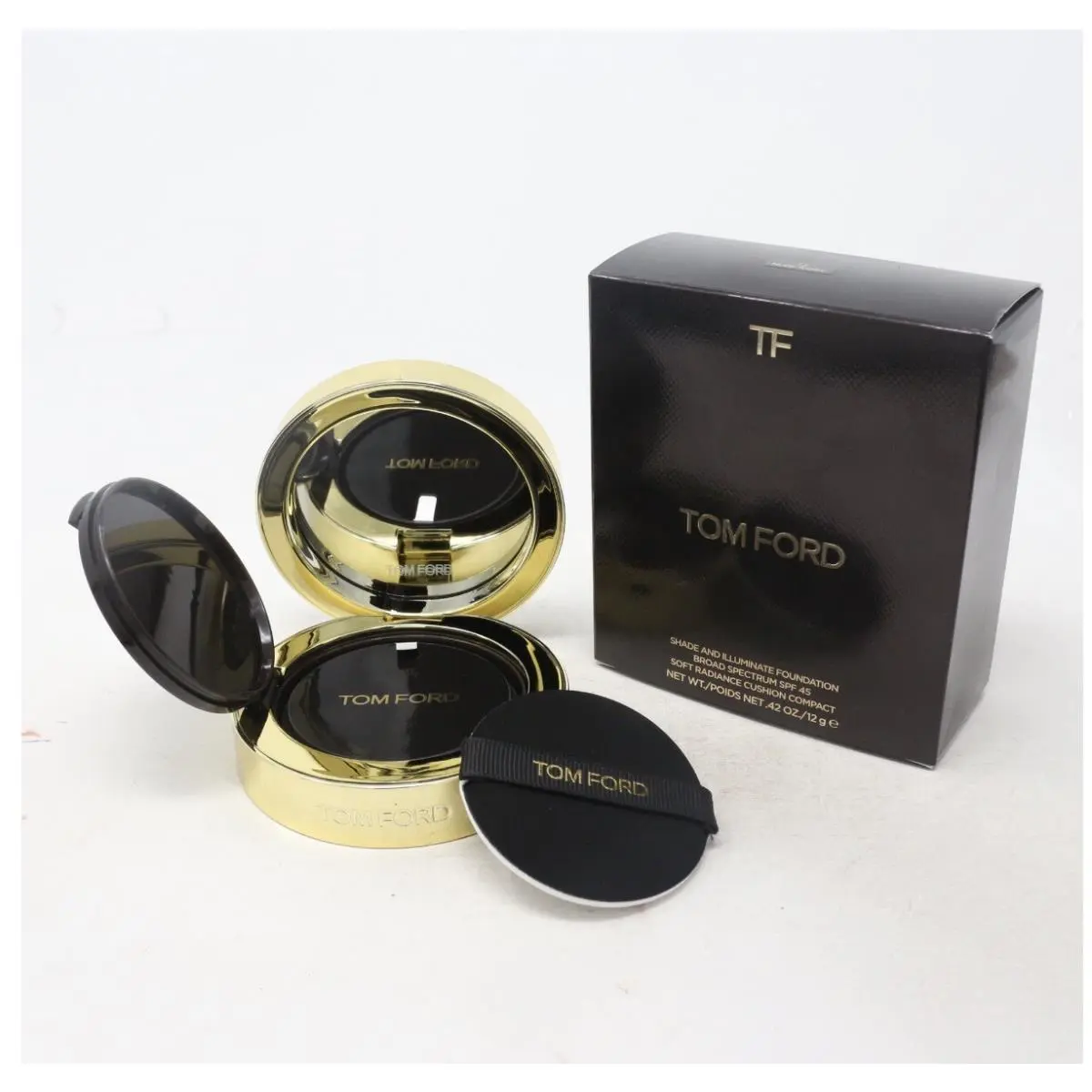 Foundation in Champagne SPF45 Cushion Compact Satin Matte by Tom Ford