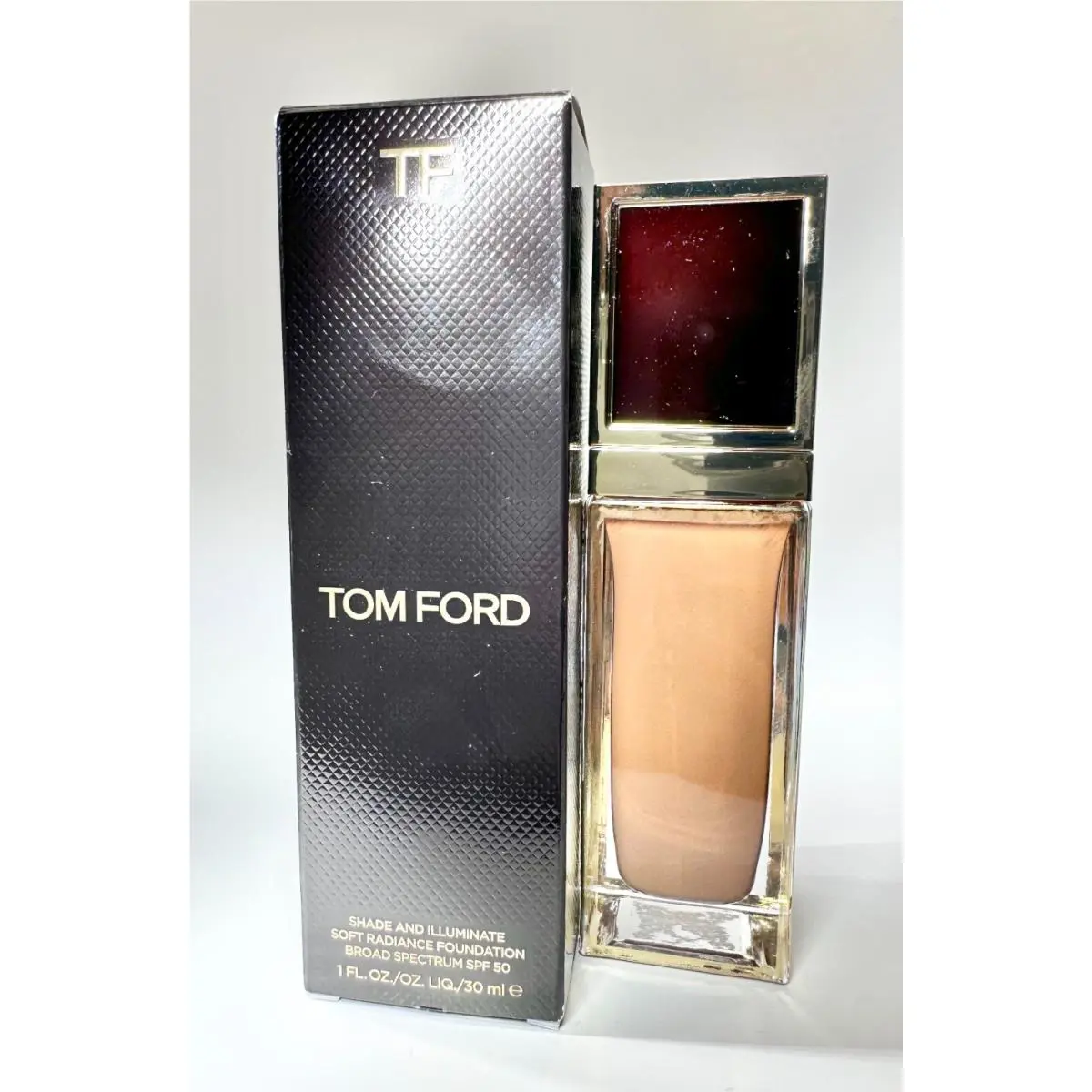 Tom Ford Shade and Illuminate Soft Radiance Foundation SPF50 11.5 Nutmeg