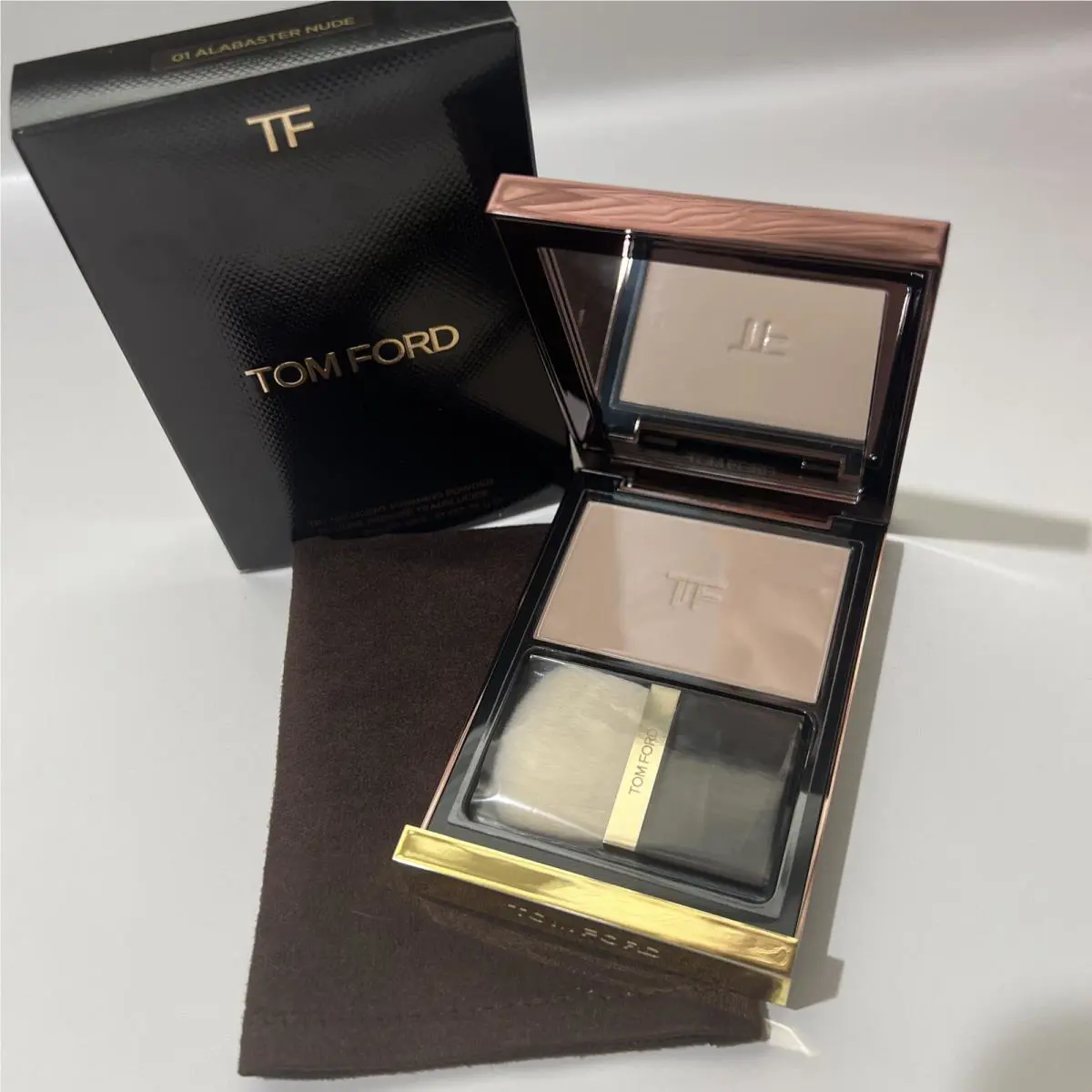 Tom Ford 01 Alabaster Translucent Finishing Powder0.31oz/9G