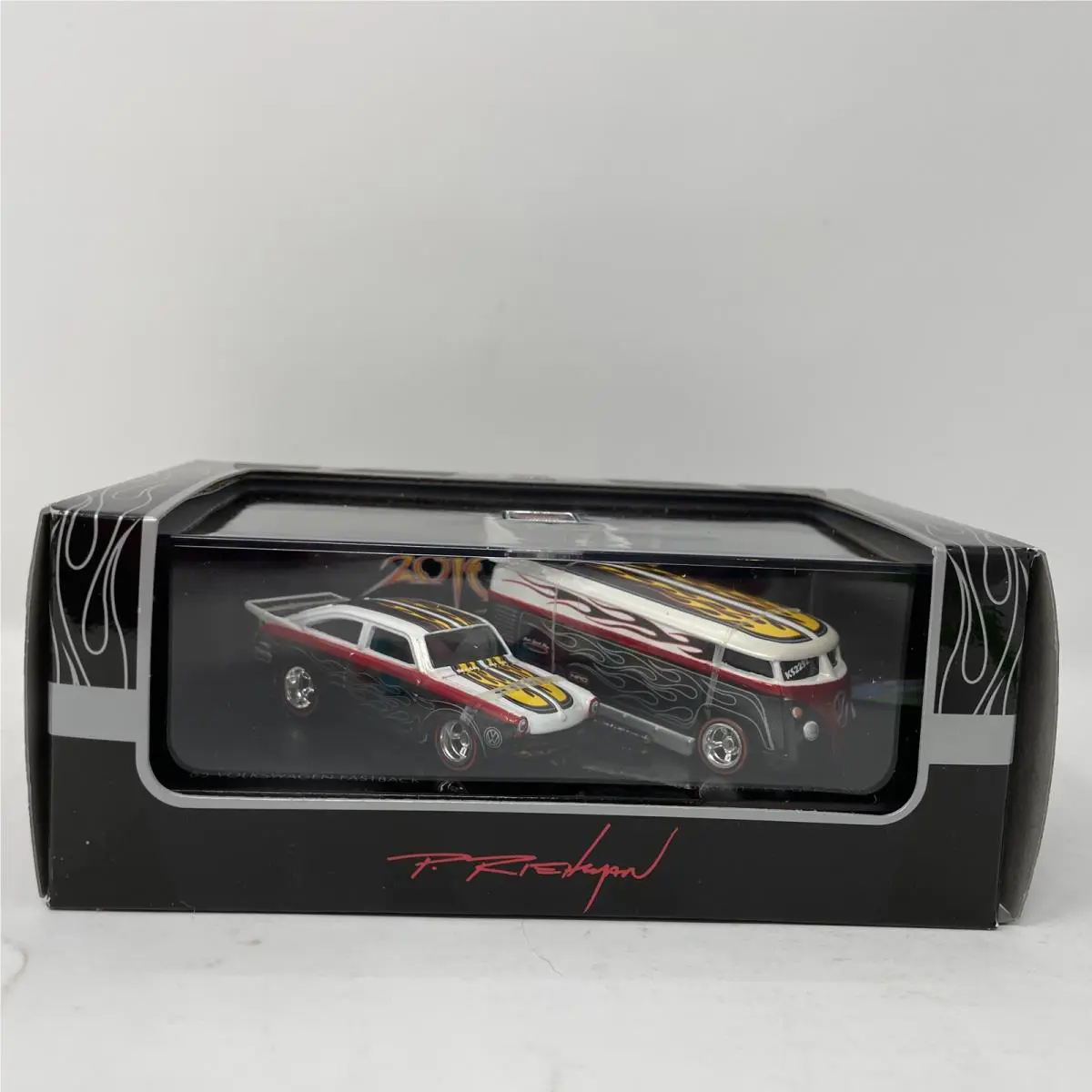 Hotwheels 2010 Japan Convention 2 Car Set VW Drag Bus and VW Fast Back