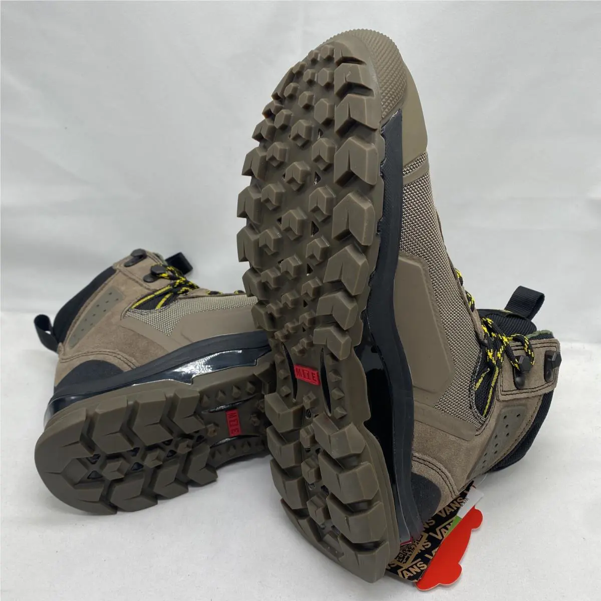 Vans shoes - VANS Ultrarange Exo Hi MTE Gore Tex - VN0A5JHX77J - Green / Black / Yellow (UPC: 0196244800190) 10