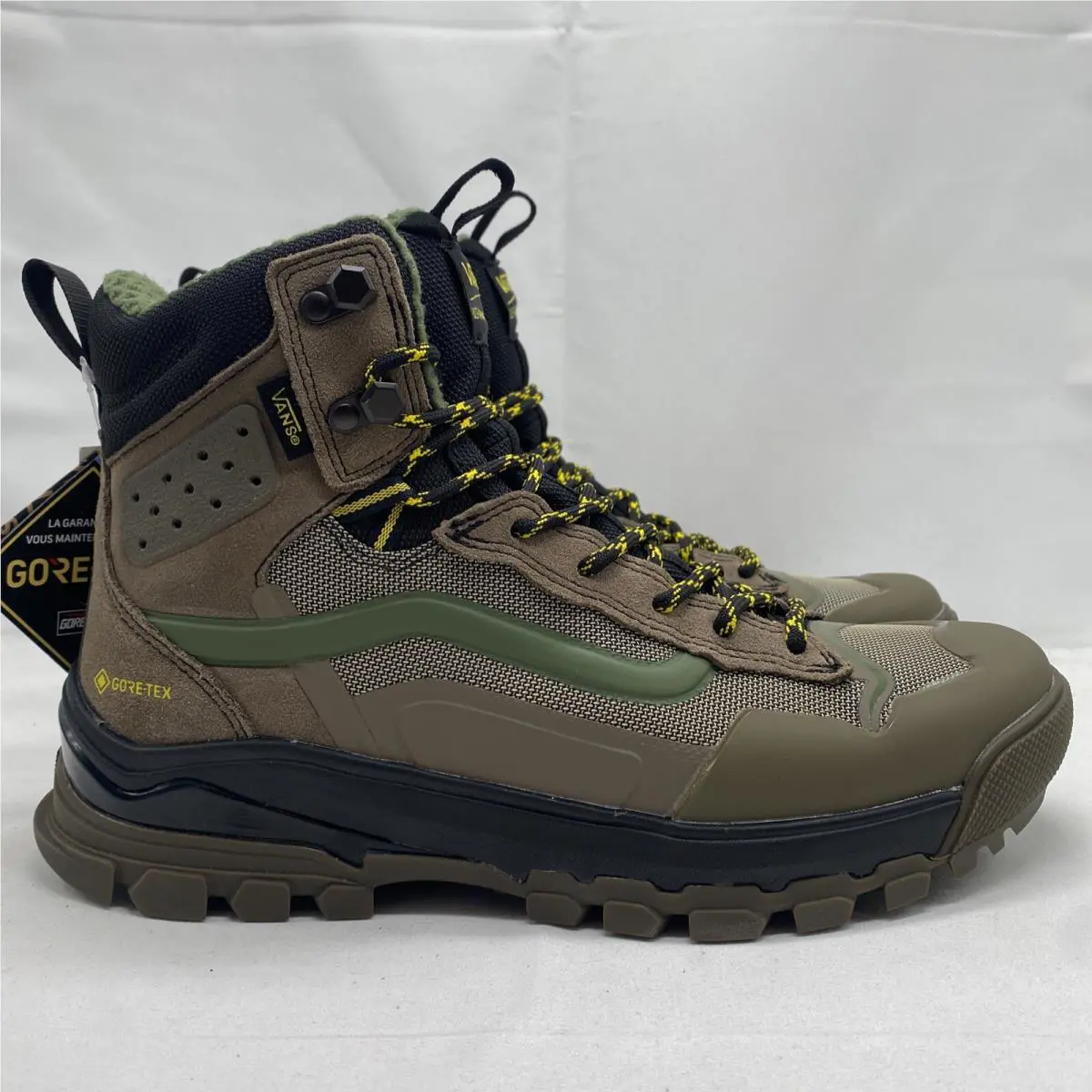 Vans shoes - VANS Ultrarange Exo Hi MTE Gore Tex - VN0A5JHX77J - Green / Black / Yellow (UPC: 0196244800190) 0
