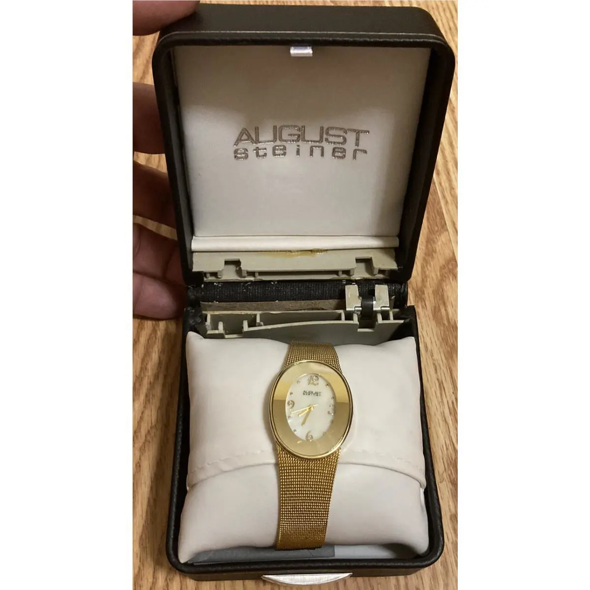 August Steiner Vida Gold-tone Mother Of Pearl Face Ladies Watch Retail