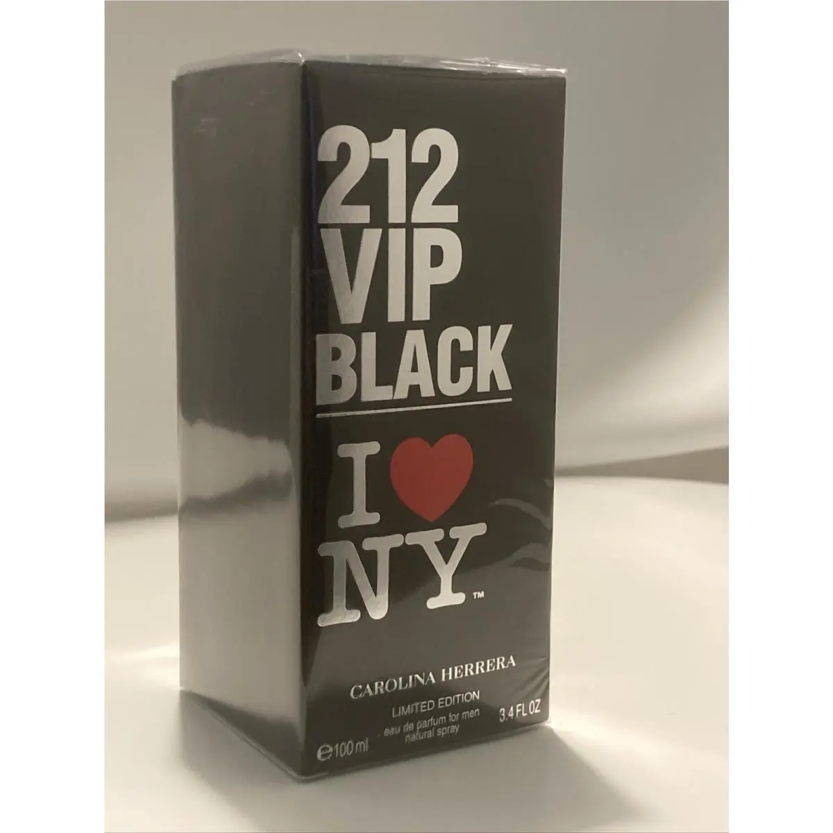 Carolina Herrera 212 Vip Black Love NY Eau de Parfum Limited Edition 3.4oz/100ml