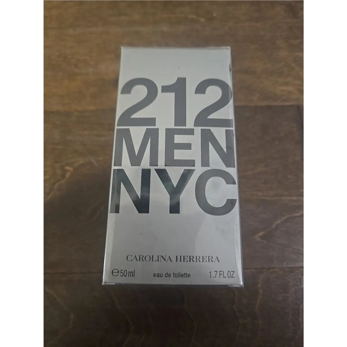 Carolina Herrera 212 Men Nyc Eau DE Toilette Natural Spray 50 ML/1.7 Fl.oz