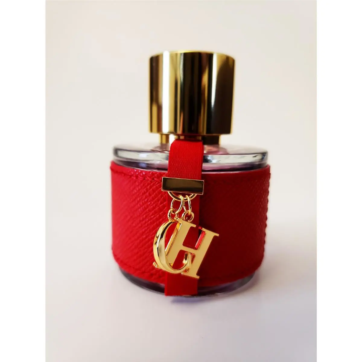 Vintage 2015 Carolina Herrera CH 1.7 oz / 50 ml For Women Edt Red Ribbon