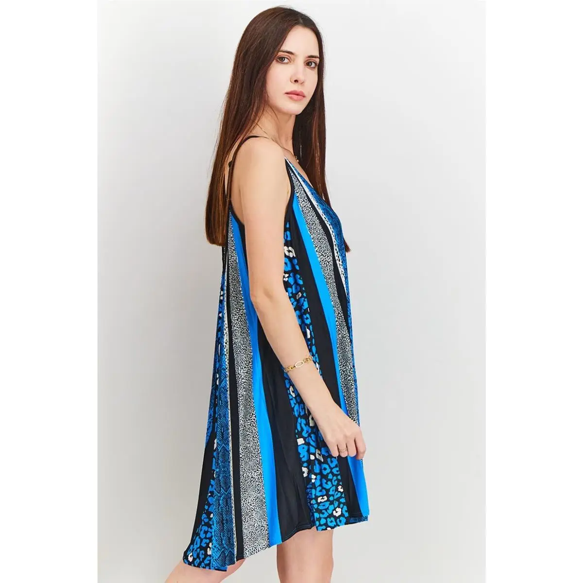 Reef clothing - True Blue (UPC: 193144422101) 1