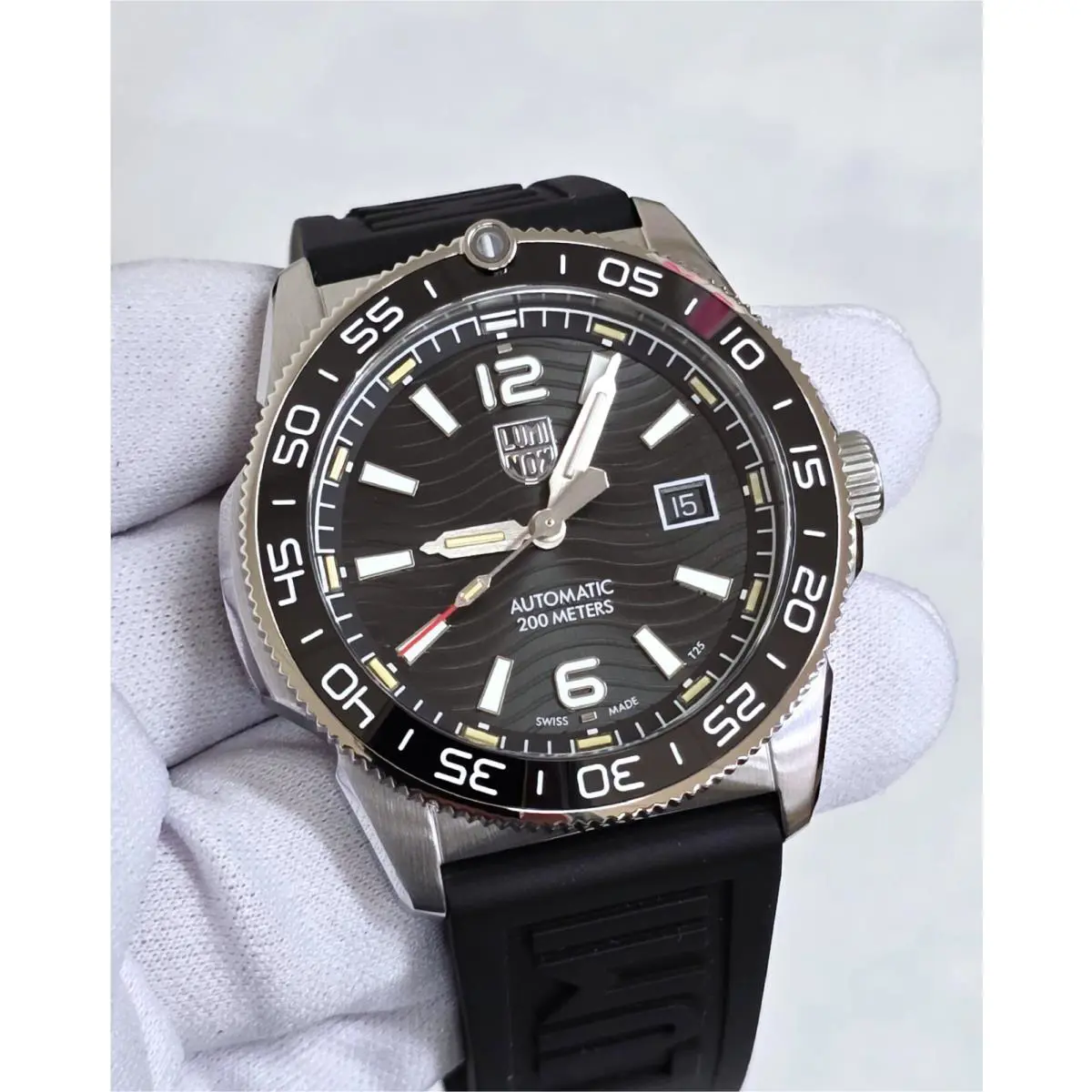 Luminox Pacific Diver Automatic 42mm Men`s Dive Watch XS.3101