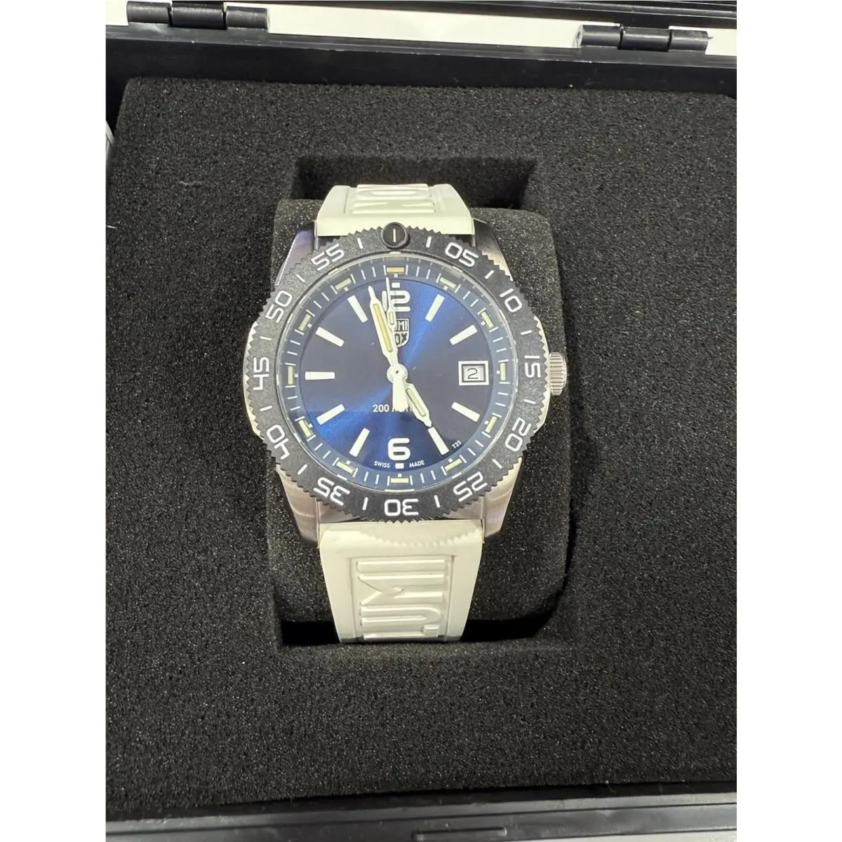 Pacific Diver XS.CA23.M 39mm Blue Dial Rubber Unisex Watch by Luminox