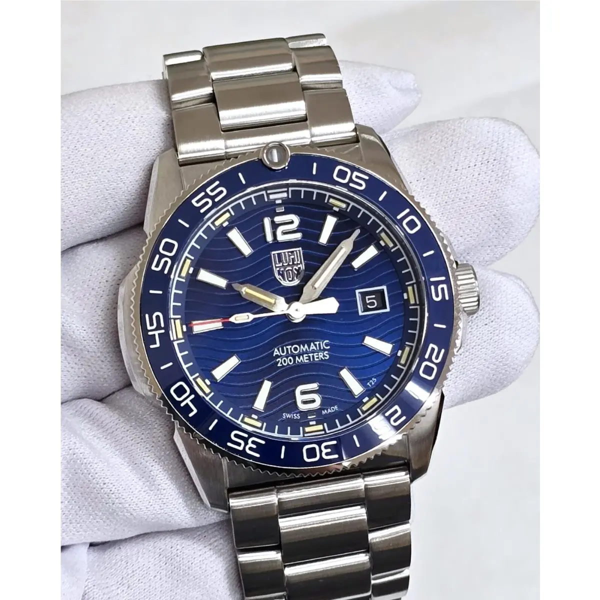 Luminox Pacific Diver Automatic 42mm Men`s Dive Watch XS.3104