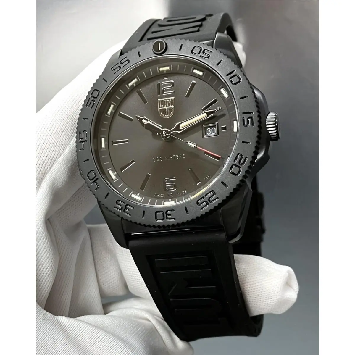 Luminox Pacific Diver Quartz 44mm Black Rubber Men`s Watch XS.3121.BO.1