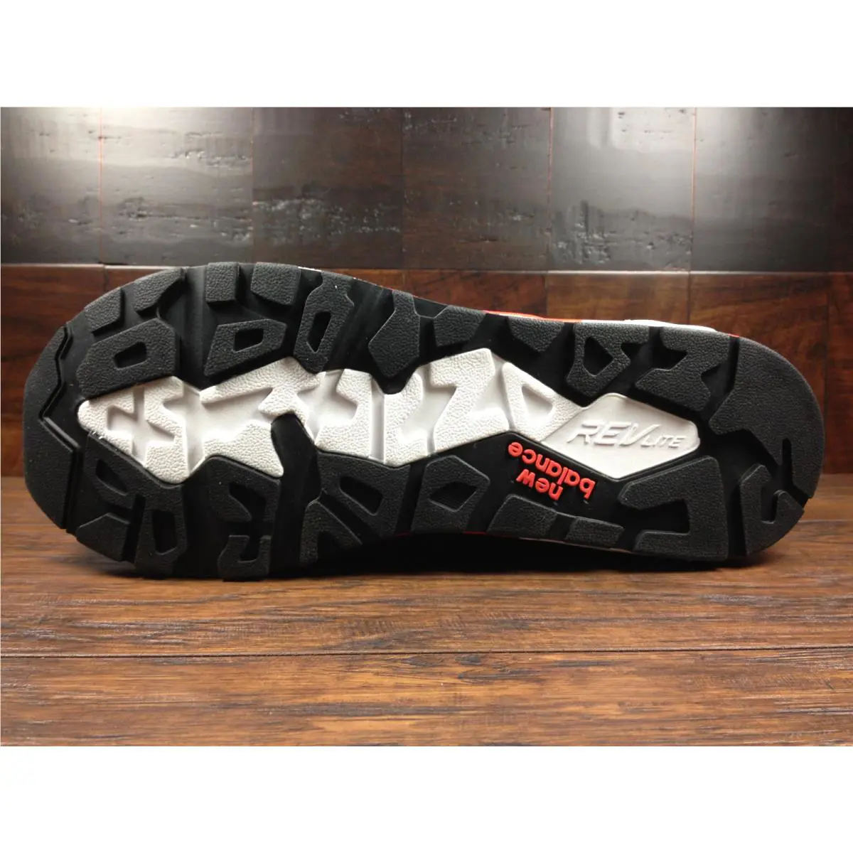 New Balance shoes - New Balance 580 - MRT580SR - Grey / Red / Black 9