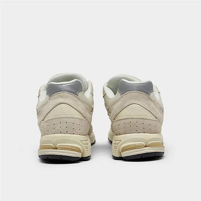 New Balance shoes - New Balance 2002R - Brown 2