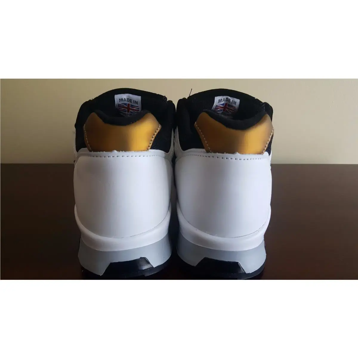 New Balance shoes - Gold (UPC: 190737208166) 1