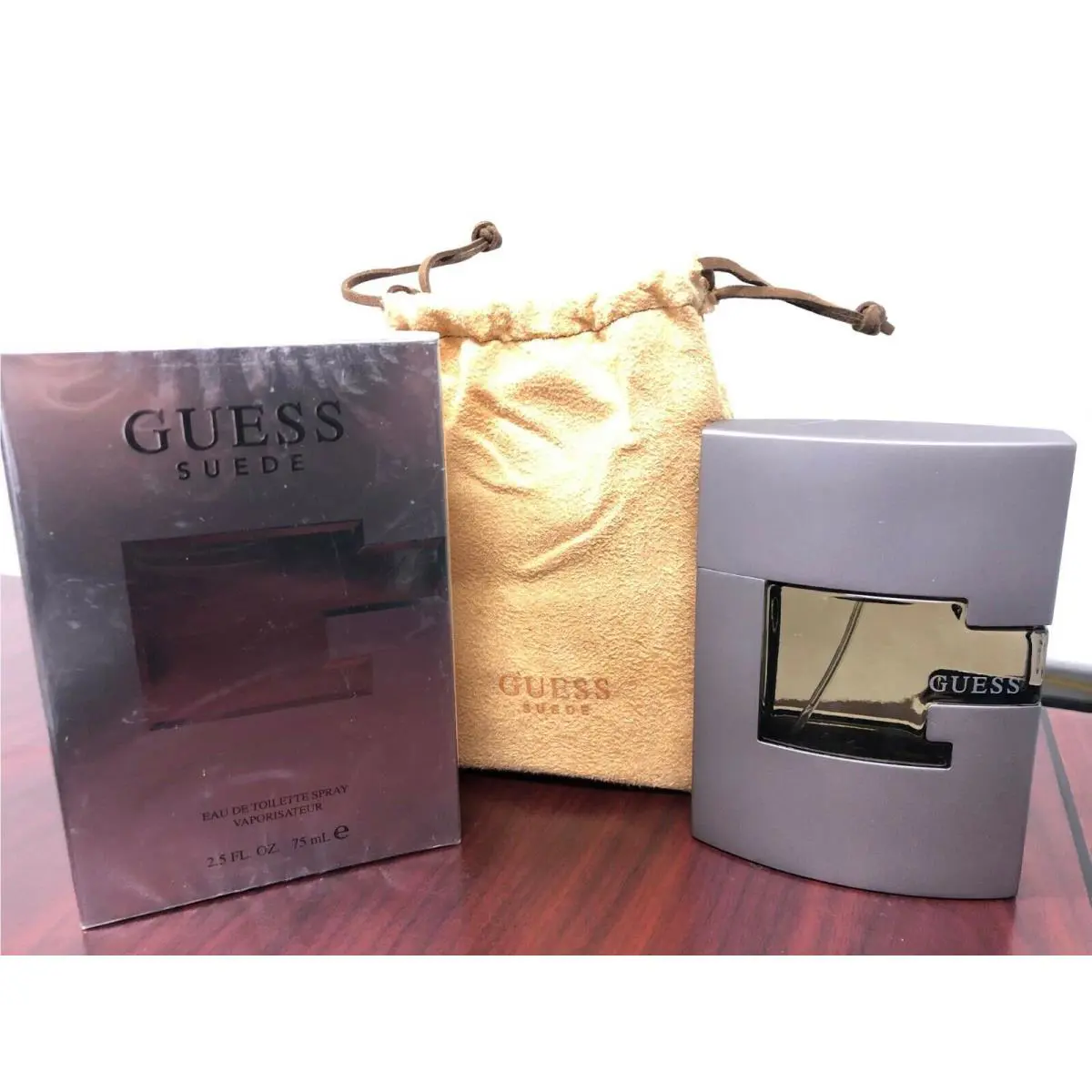 Guess Suede 2.5 FL oz / 75 ML Eau De Toilette Spray Box Vintage
