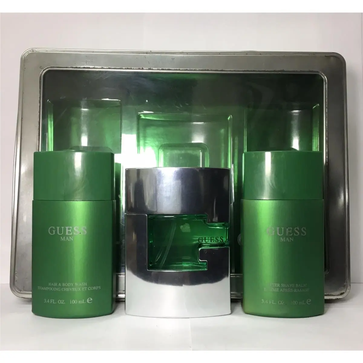 Guess Man Adventurous Gift Set Edt Spray 2.5oz