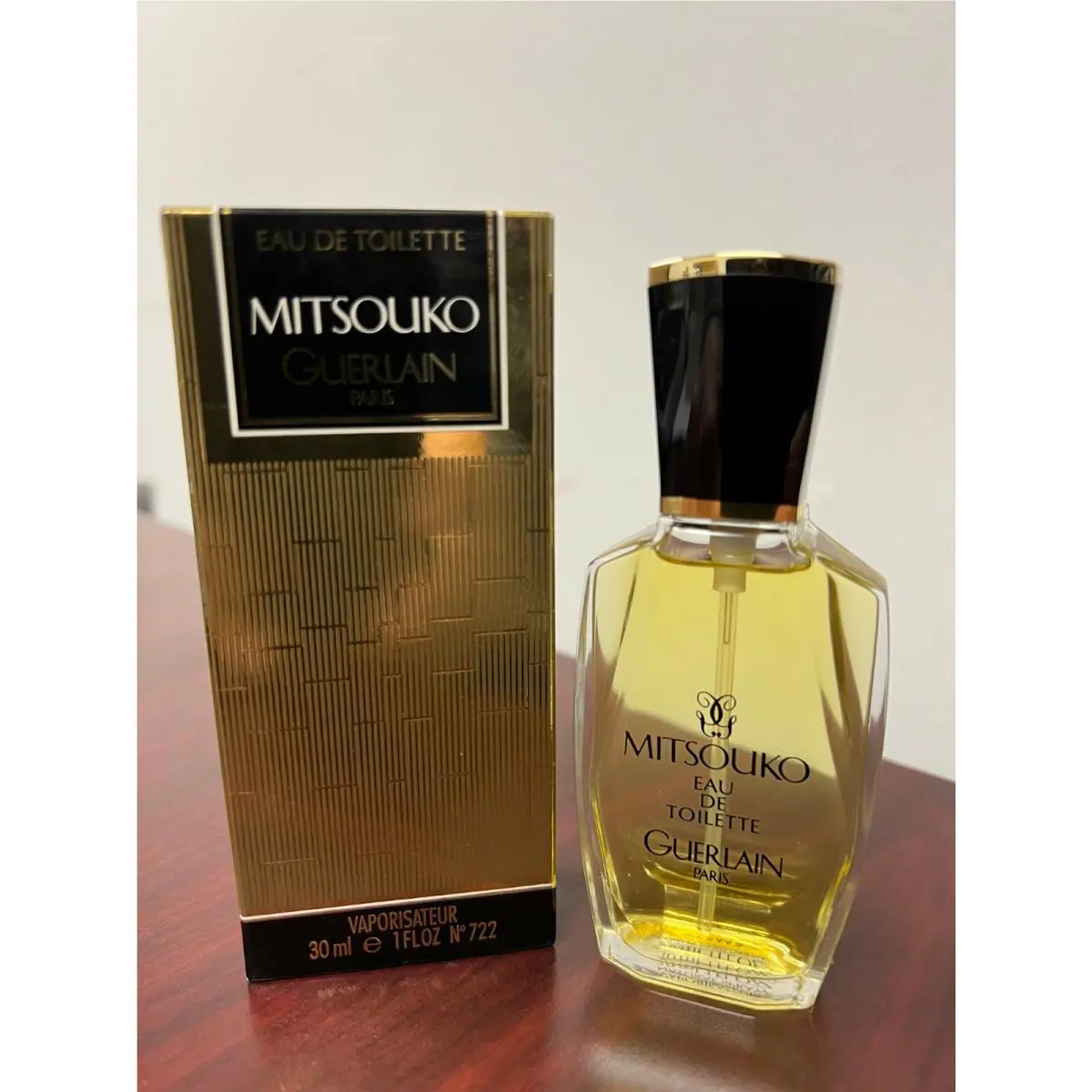 Mitsouko by Guerlain Paris 1.0 FL oz / 30 ML Eau De Toilette Spray Vintage