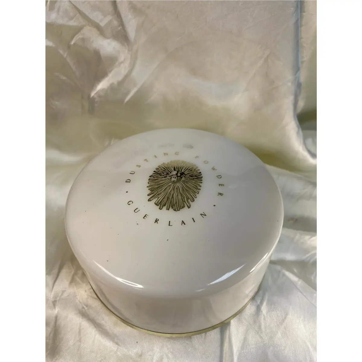 Guerlain Chamade 8oz Dusting Powder By Guerla