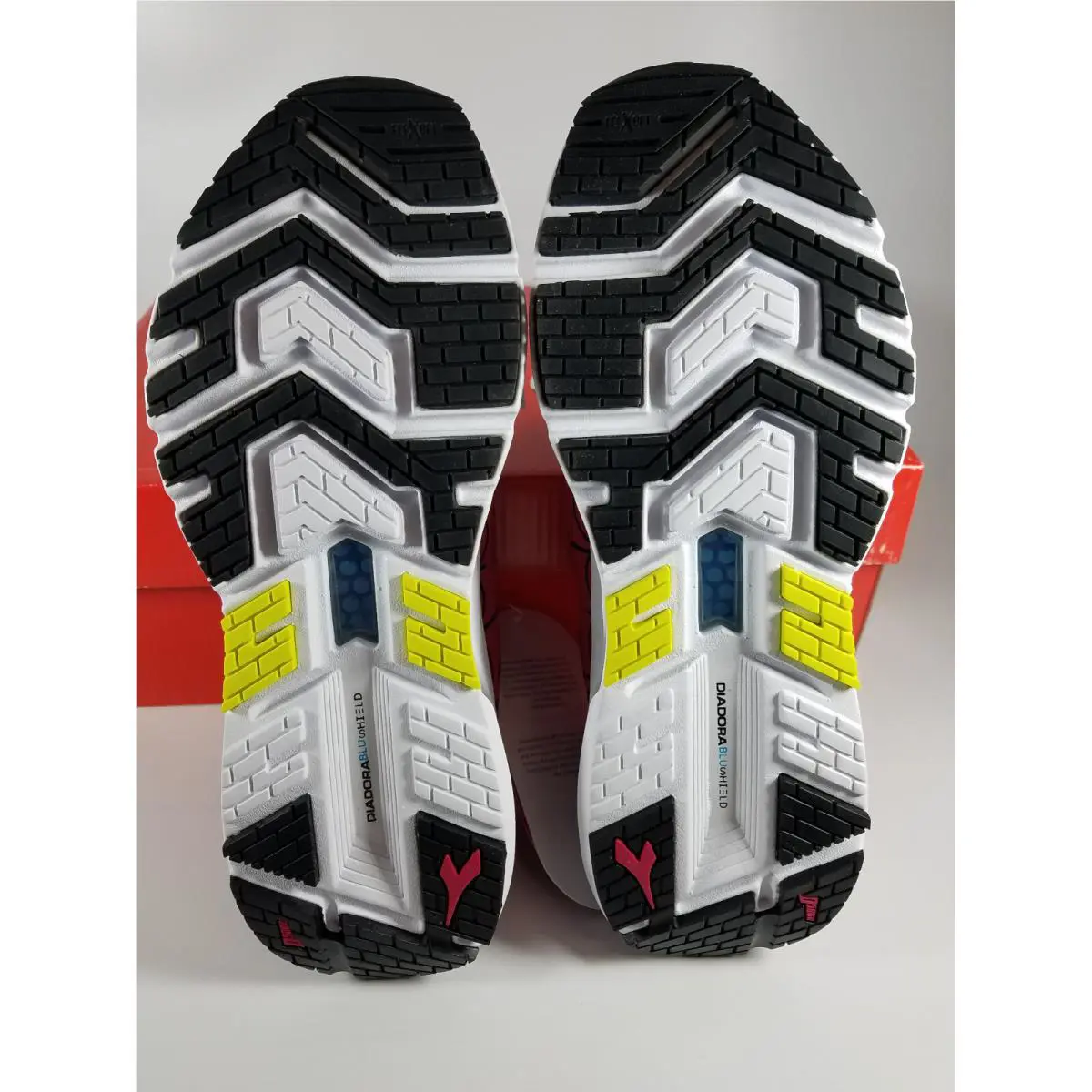 Diadora shoes - Multicolor 4