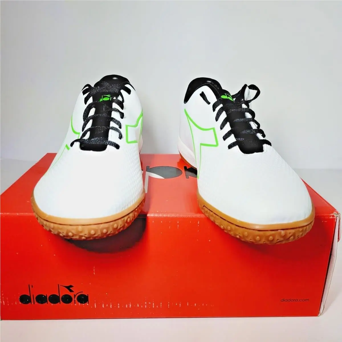 Diadora shoes - White 3