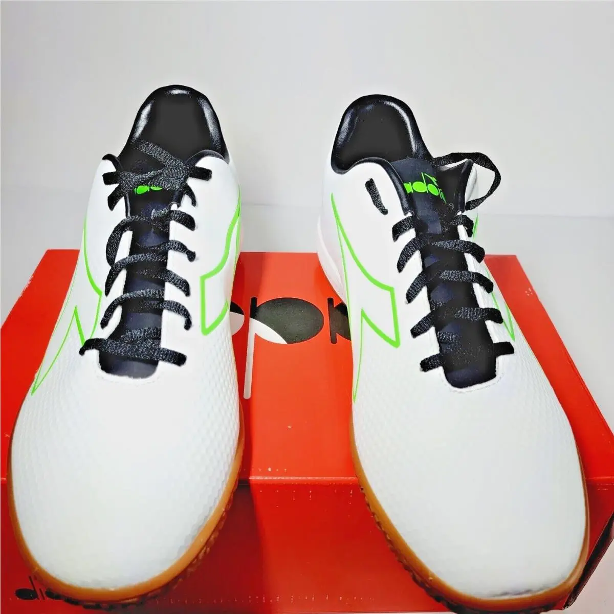Diadora shoes - White 2