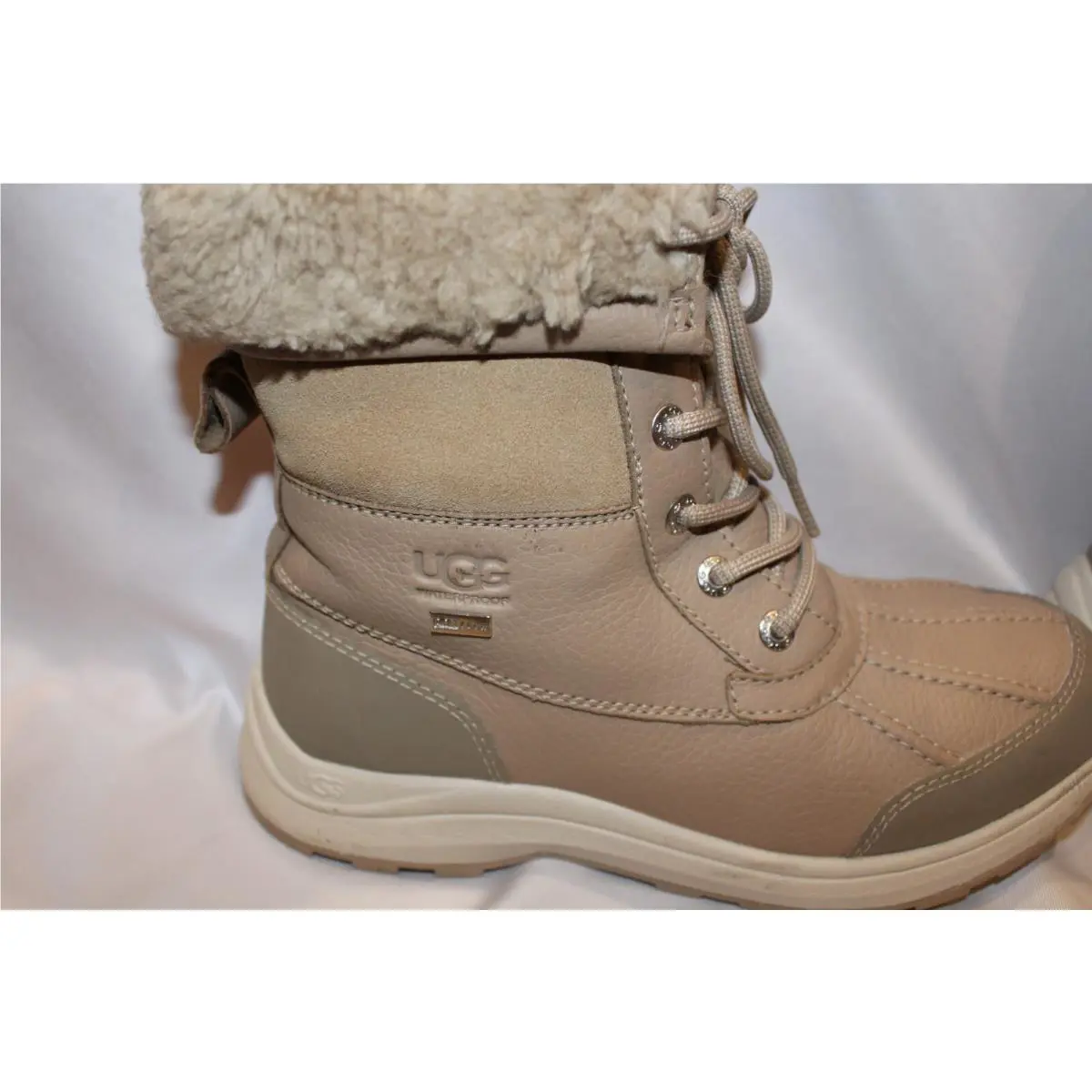 UGG shoes Australia Adirondack - Beige 17