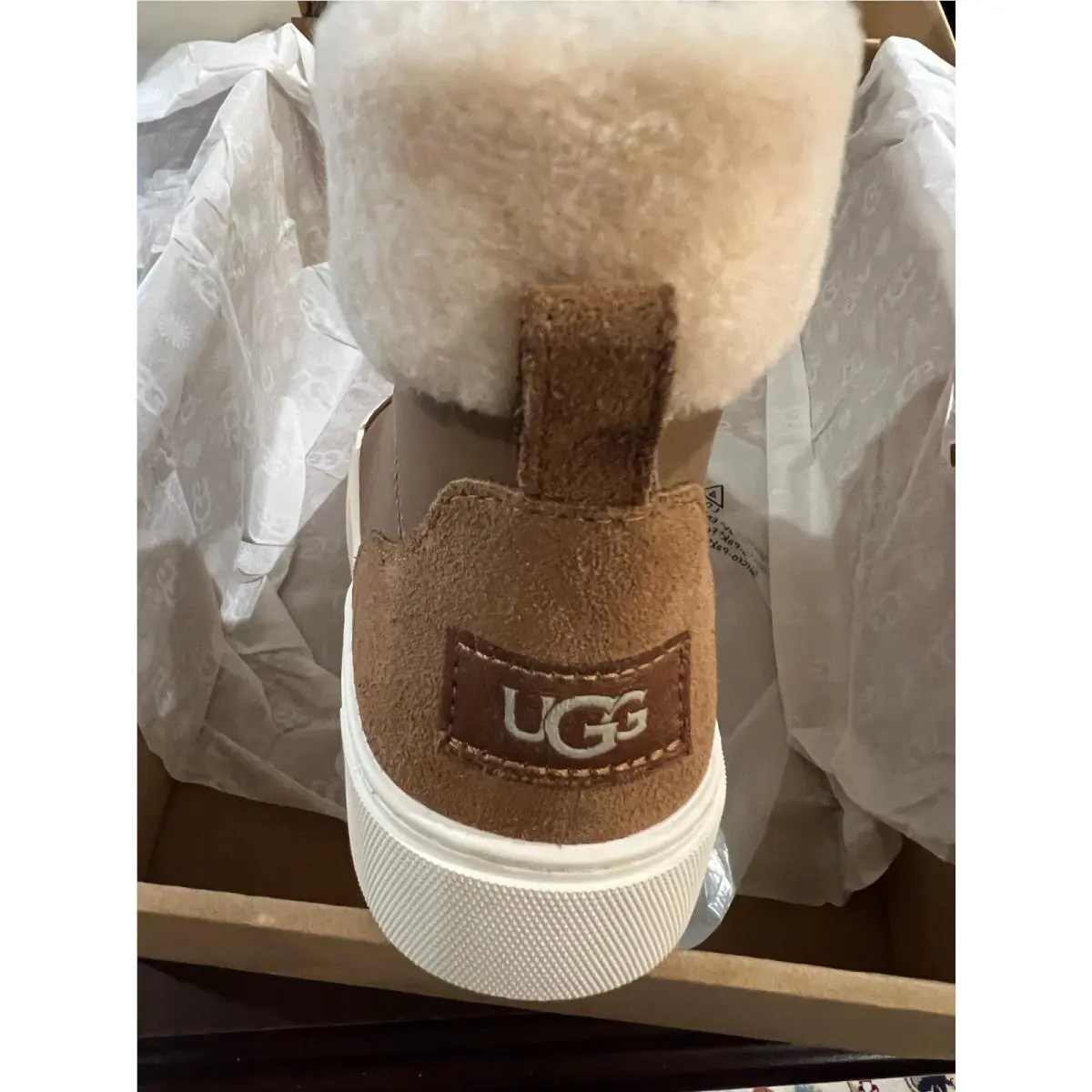 UGG shoes - 942837100 - 942837-100 - CHE 11