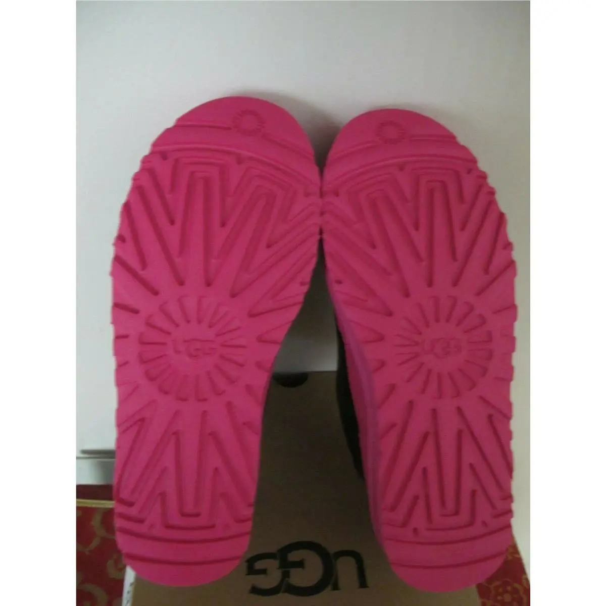 UGG shoes - 1114262 - 1114262 - Black/roses 8