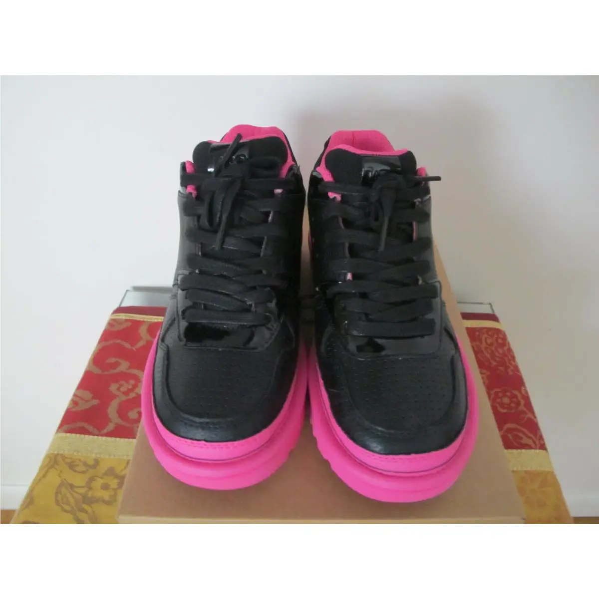 UGG shoes - 1114262 - 1114262 - Black/roses 9