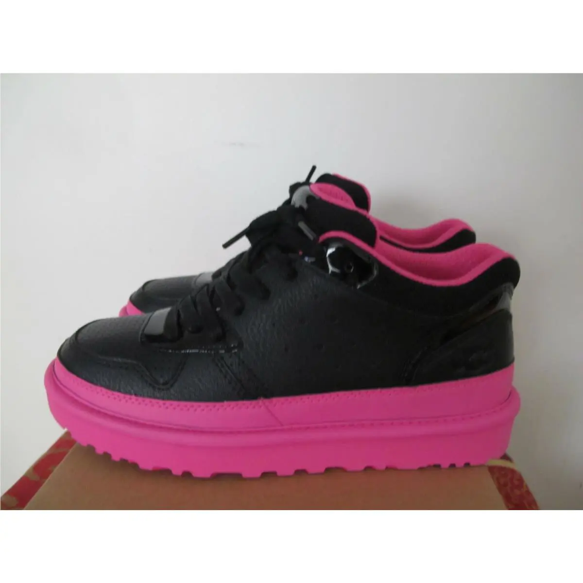 UGG shoes - 1114262 - 1114262 - Black/roses 1