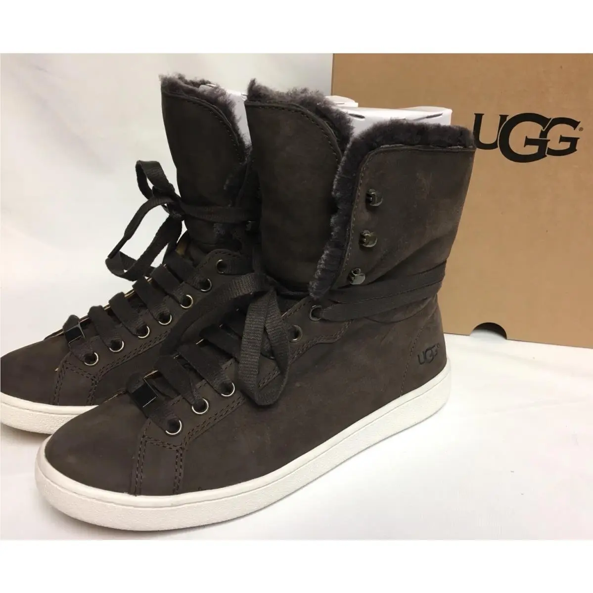 UGG shoes - Chocolate Brown 8