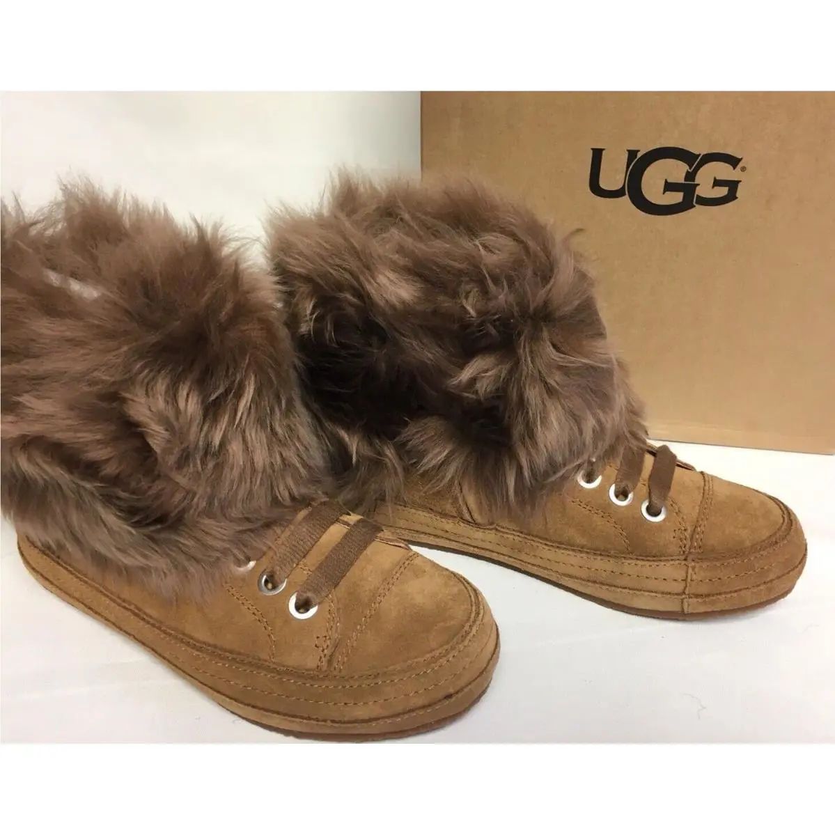 UGG shoes - Chestnut Brown 2