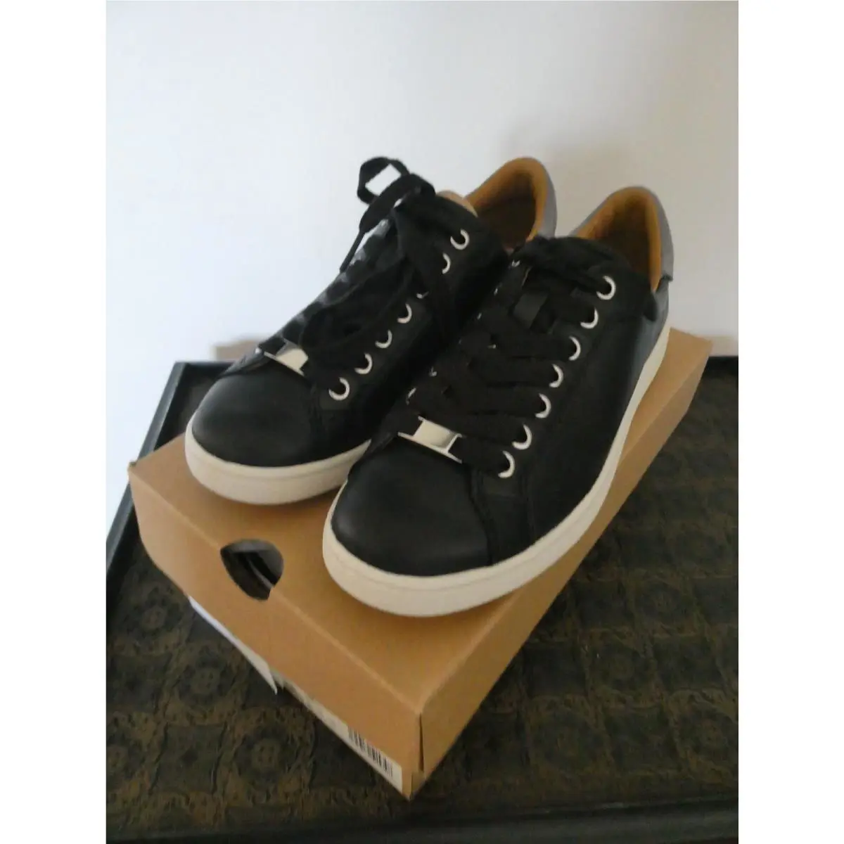 UGG shoes - UGG Milo - Milo - Black 13