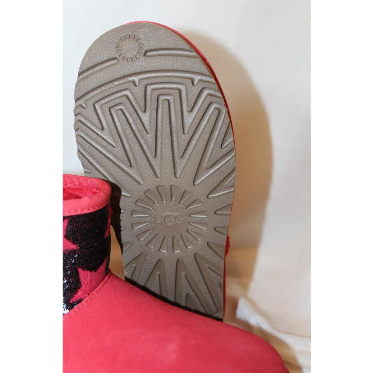 UGG shoes - UGG Australia Classic Mini - Australia Classic Mini - Black Red 3