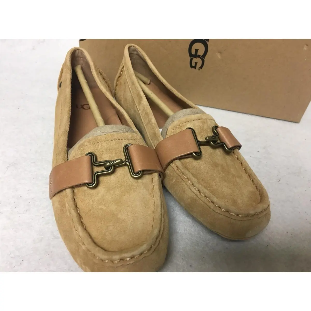 UGG shoes - Tawny Tan Beige 2