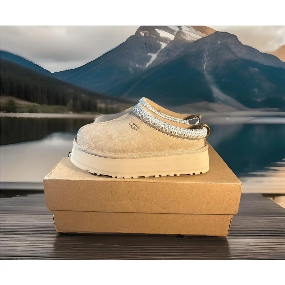 Ugg Tazz 1122553 Sand Size 5 Woman’s Slippers 1122553