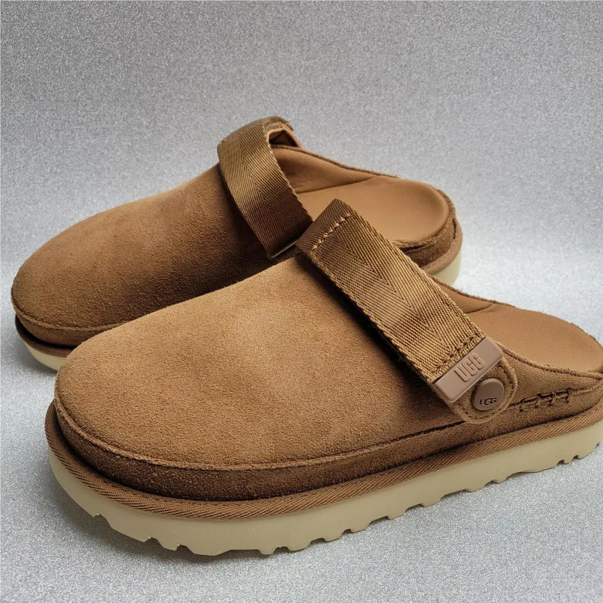 UGG shoes - UGG Women`s Goldenstar Clog - Goldenstar Clog - 1138252 - Chestnut 0